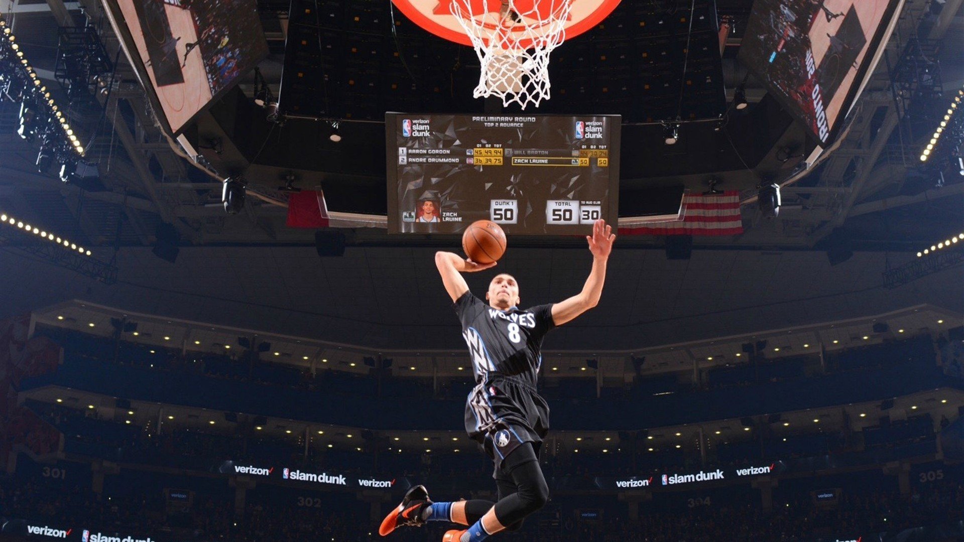 足球直播平台-体育奇观，门兴篮板制胜，山东泰山备战NBA，上海久事回应争议惊呆球迷
